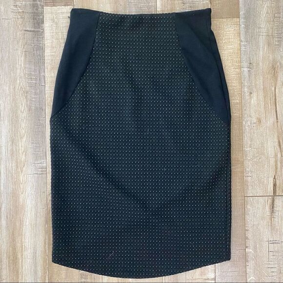 🌟 JULIENNE Black Fitted Pencil Skirt Dotted - Picture 6 of 11